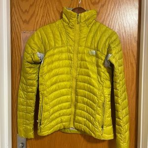 The North Face Puffer Jacket/ 800pro summit series